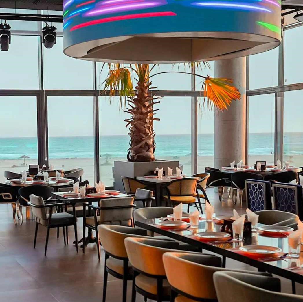 رستوران های ساحلی کیش | لیست بهترین رستوران ها با منظره دریا